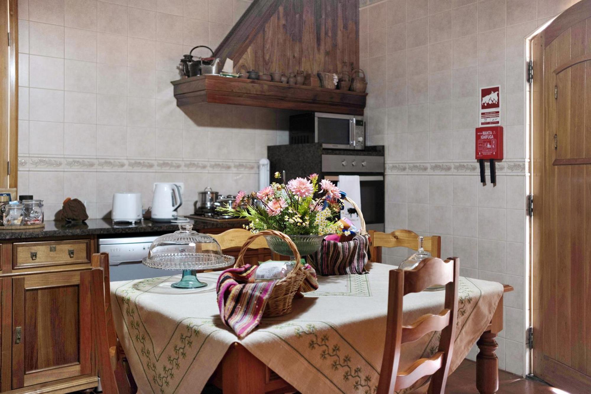 Casa Das Rosas Angra do Heroísmo Екстериор снимка